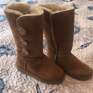 UGG Bailey Suede Button Triplet II Boots, Chestnut